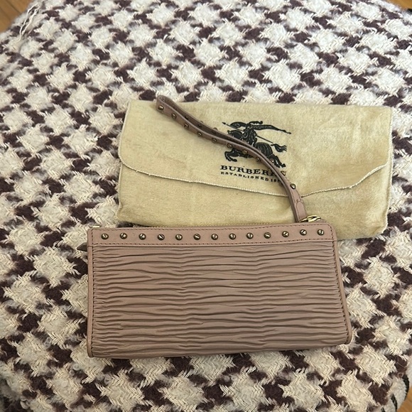 Burberry Beige/ pink  Clutch Wristlet Set - Picture 2 of 11
